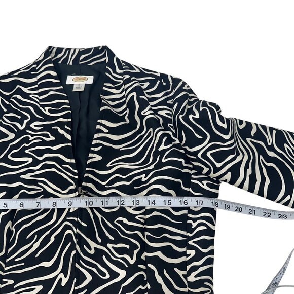 Talbots Women SZ 6 Black & White Zebra Print Crop Blazer Jacket Silk/Wool Blend - Picture 4 of 11